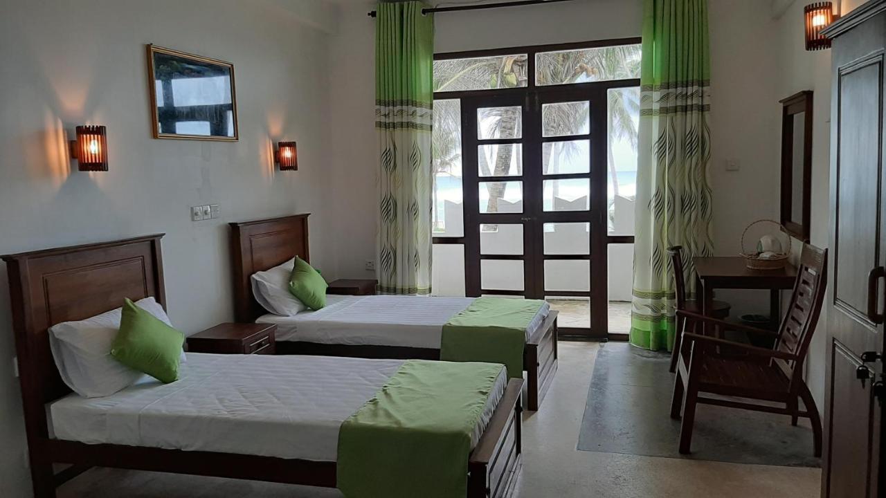 Akurala Beach Boutique Resort Exterior foto