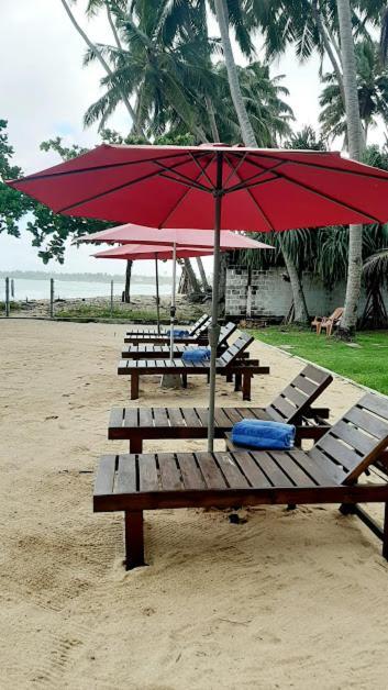 Akurala Beach Boutique Resort Exterior foto