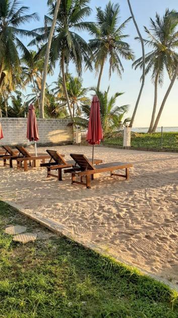 Akurala Beach Boutique Resort Exterior foto